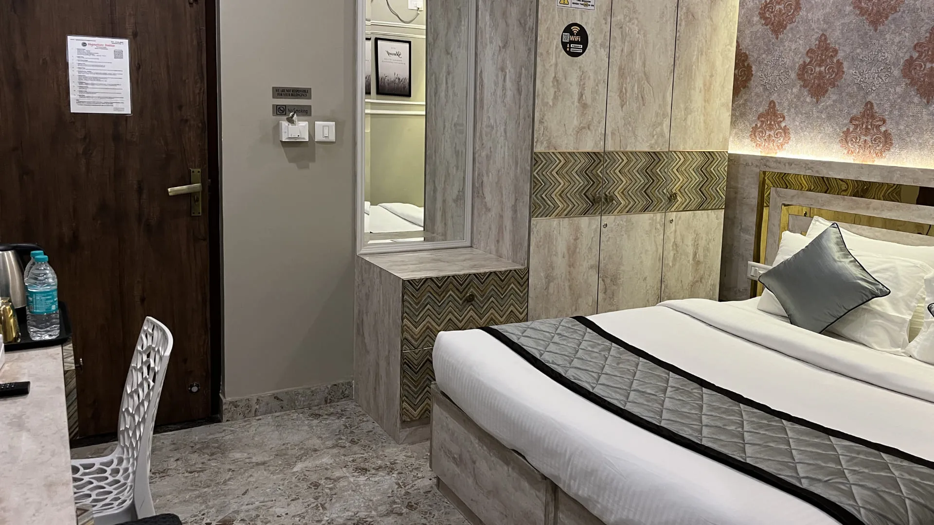 Standard Deluxe Room